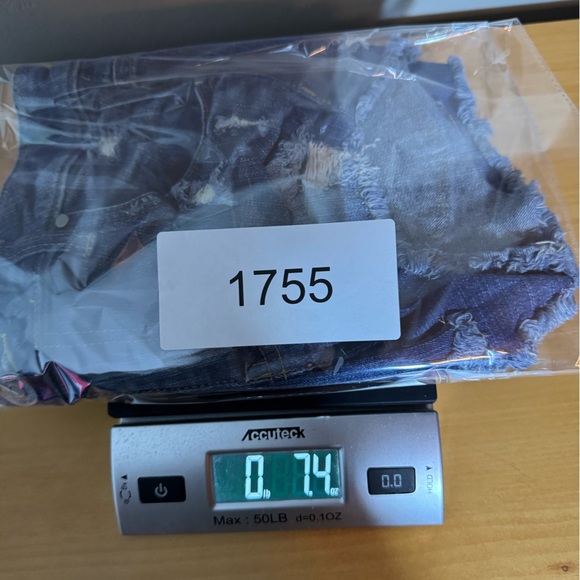 RSQ Women’s Cabo Cut-Off Jean Shorts Size 0 Festival‎ Distressed Low Rise Blue - Picture 8 of 8